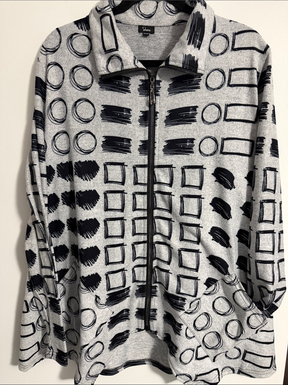 Shana ZipUp Lite XXL Fleece Geo Print Pockets NWOT